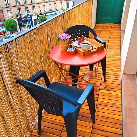 Jolie Studio Pres De Paris 19 M2 Daire